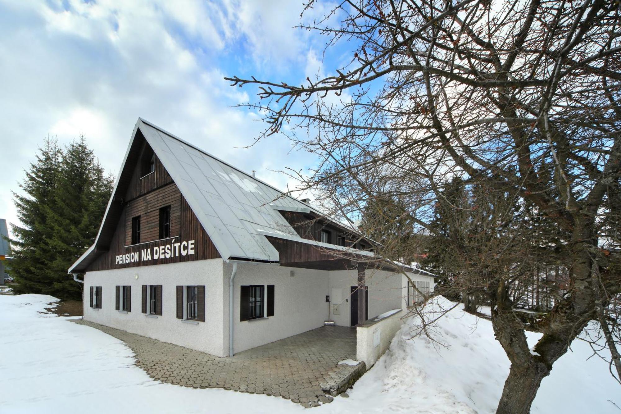 Chalupa Na Desítce Strážné Exterior foto