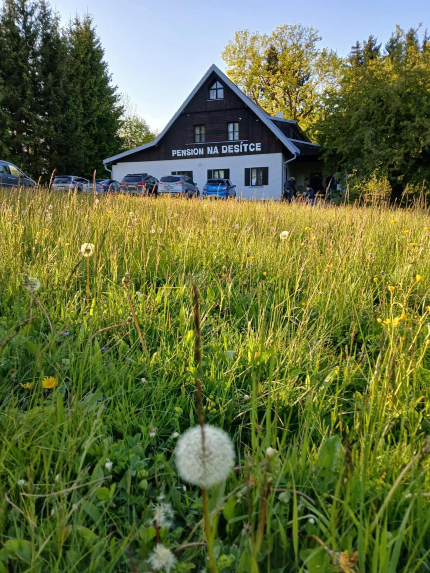 Chalupa Na Desítce Strážné Exterior foto